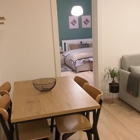 White Brick Apartment Zagreb Buitenkant foto