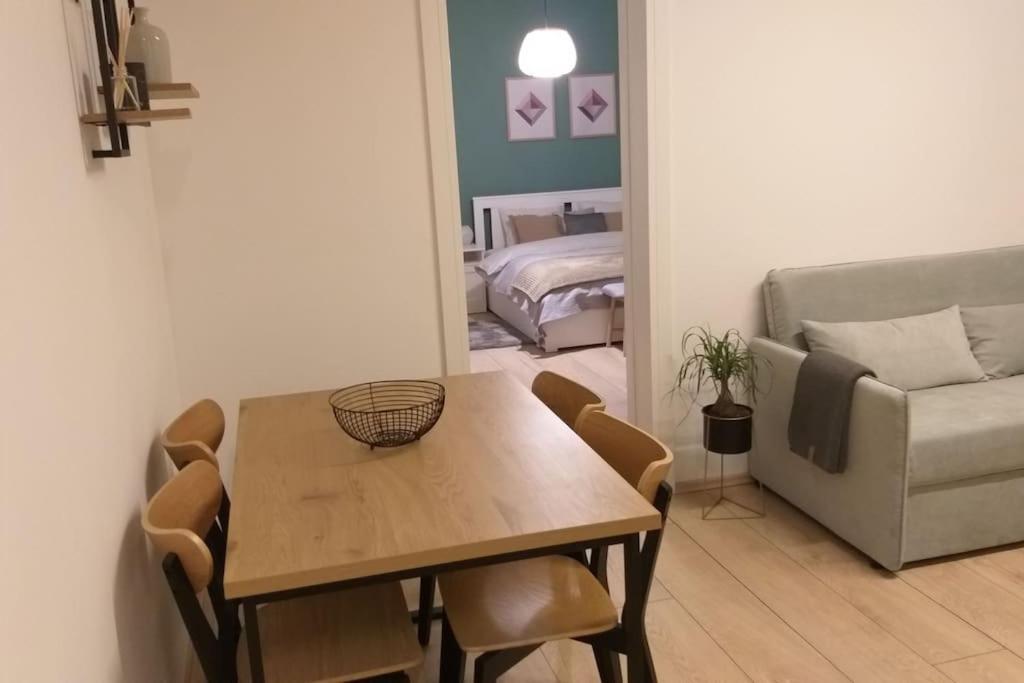 White Brick Apartment Zagreb Buitenkant foto